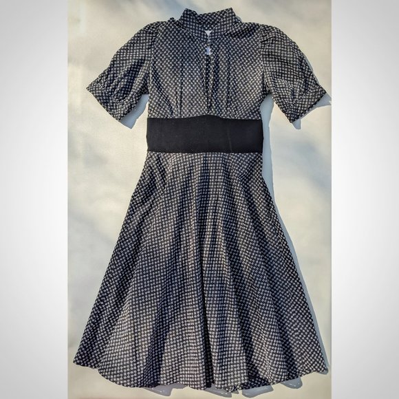 MASON by MICHELLE MASON Black Eyelet Lace & Velvet Swing 50s Look Midi Dress Sz2 - Picture 11 of 12